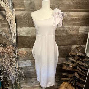 White one-shoulder bodycon formal dress with large shoulder bow - L